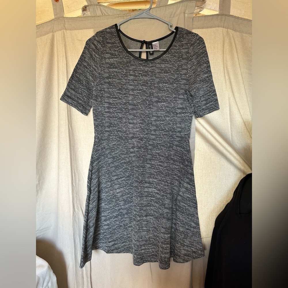 NWT H&M Dress. Divide H&M Size 10